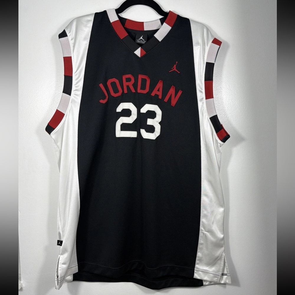 VTG Air Jordan 23 Sleeveless Basketball Jumpman Jersey Size XL Red and Black